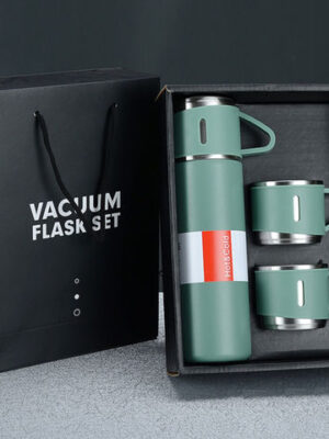 Botella Termo Aislante De 500 L Con 2 Tazas Adicionales